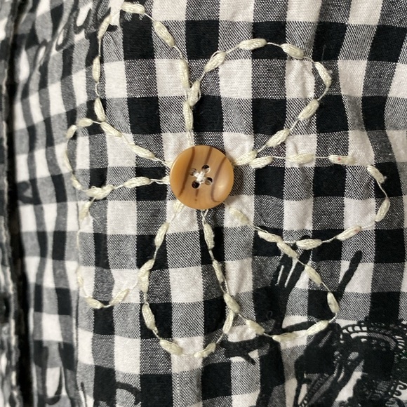 Desigual plaid black/white embroidery details, roll tap sleeves Size M - Picture 6 of 17